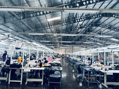 Company Video Preview (e.g., Factory Production Process, Product Display)